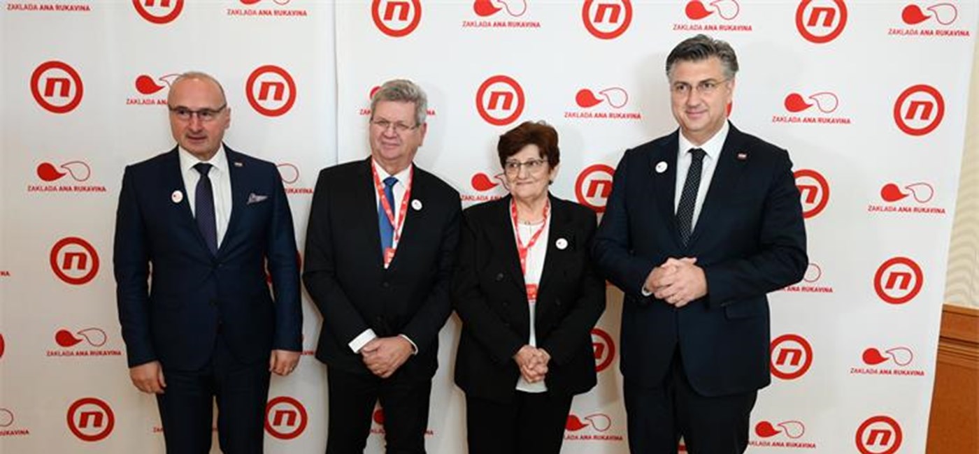 Premijer u pozivnom centru 18. humanitarnog koncerta „Želim život“: Vlada podržava rad Zaklade Ana Rukavina